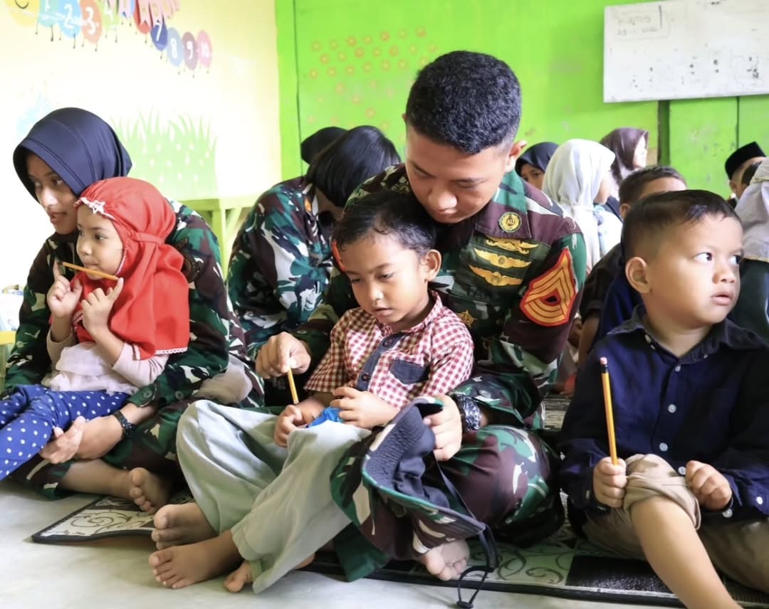 🌏 Taruna AAU Beri Trauma Healing kepada Siswa TK IT Alam Surya Aceh TamiangTaruna Akademi Angk.heic